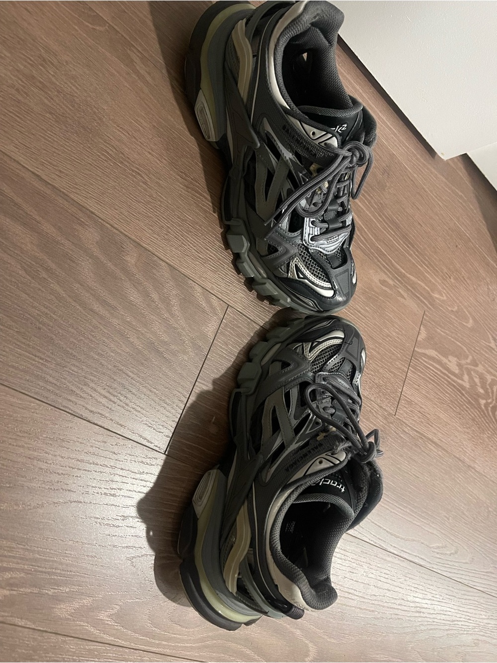 Balenciaga Track 2 Gray and Black Sneakers - Picture 3 of 9